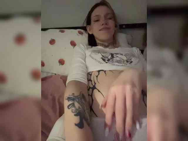 free chat room Molly-and-Ewa
