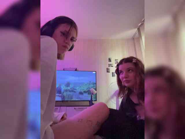 Molly-and-Ewa
