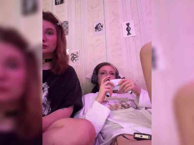 Модель: Molly-and-Ewa