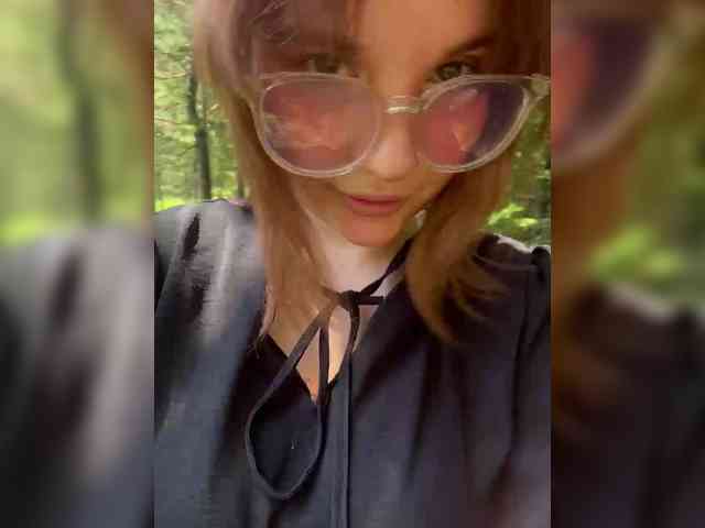 private live sexshow Molly-and-Ewa