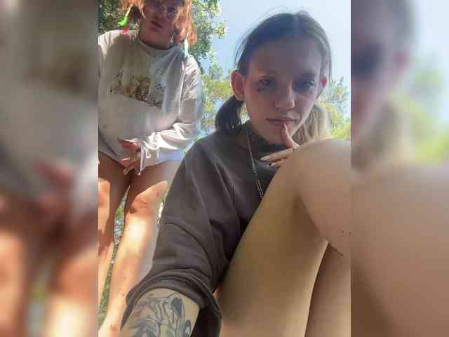 Molly-and-Ewa Live Webcam on BongaCams