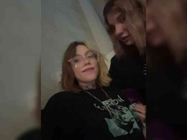 Molly-and-Ewa Molly-and-Ewa