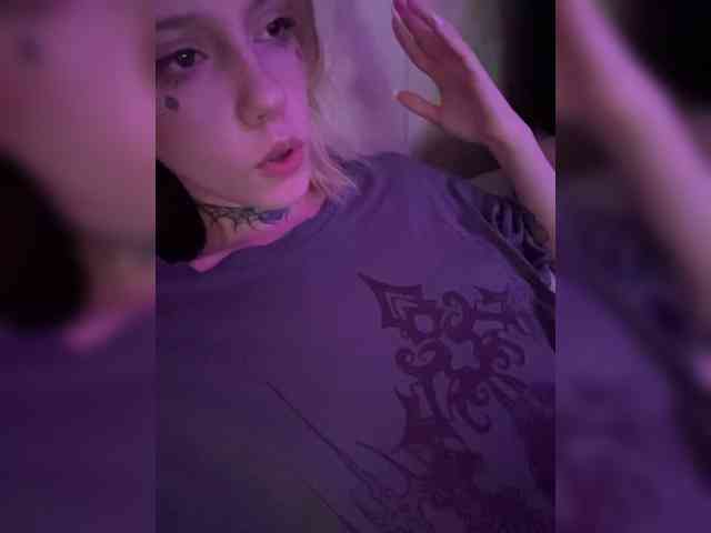private live sex show Molly-and-Ewa