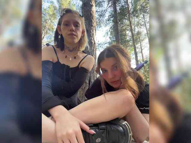 Molly-and-Ewa Live Webcam on BongaCams