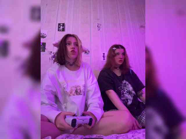 Модель: Molly-and-Ewa