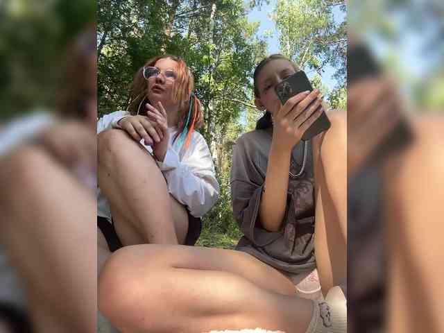 Molly-and-Ewa Live Webcam on BongaCams
