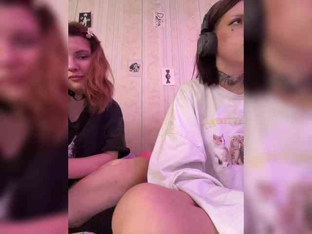 webcam Molly-and-Ewa