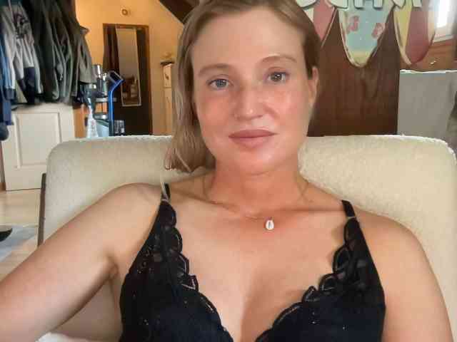 Liliblue1 webcam