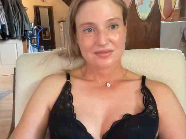 Liliblue1 webcam