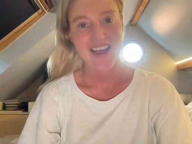 Liliblue1 webcam