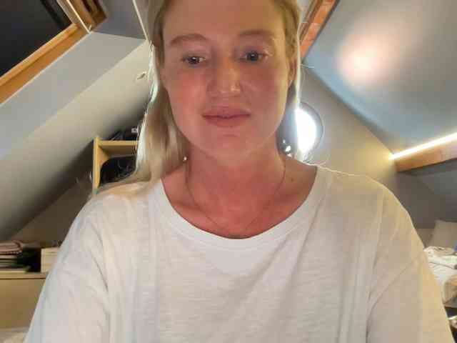 Liliblue1 webcam