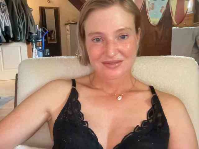 Liliblue1 webcam