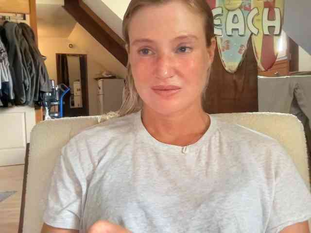 Liliblue1 webcam