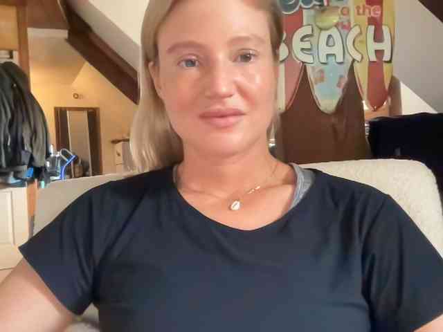 Liliblue1 webcam