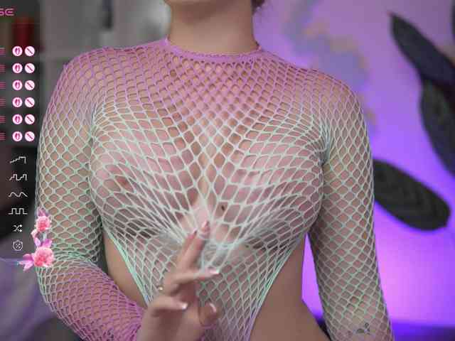 Модель: ElysaWetxx