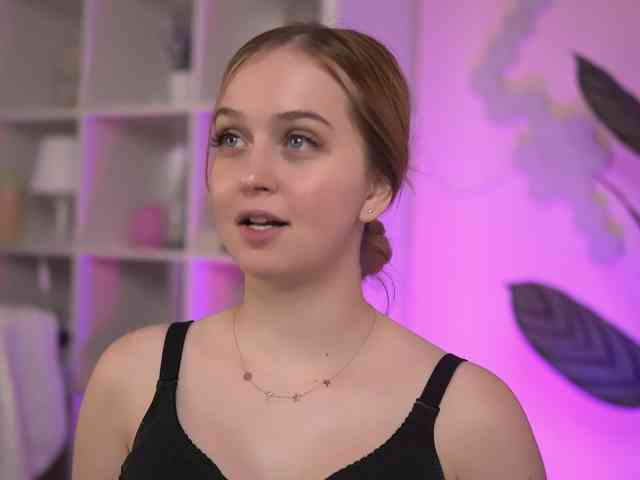 ElysaWetxx webcam