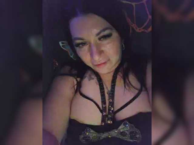 Nikoletta25's BongaCams show and profile