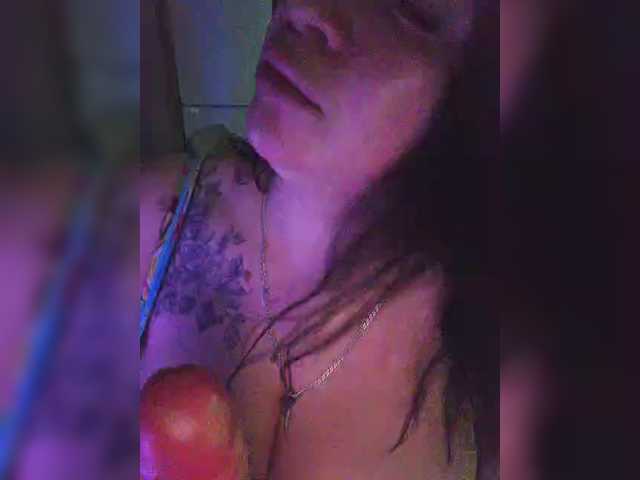 Nikoletta25's BongaCams show and profile