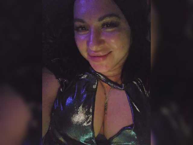 Nikoletta25's BongaCams show and profile