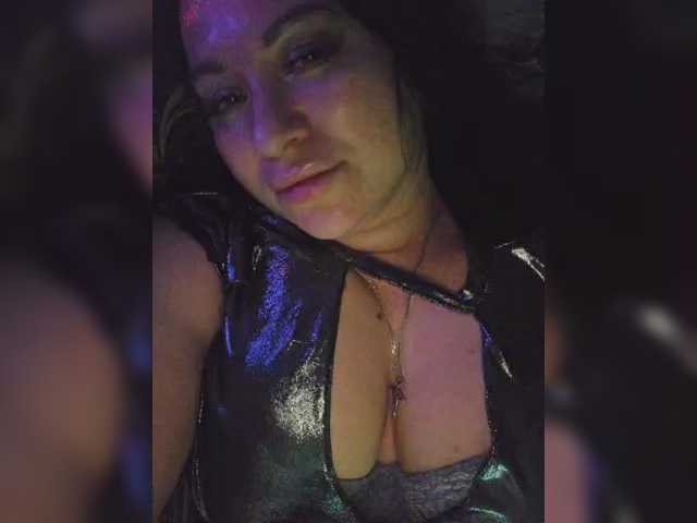 Nikoletta25's BongaCams show and profile