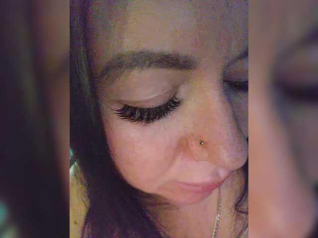 Nikoletta25's BongaCams show and profile