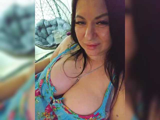 Nikoletta25's BongaCams show and profile