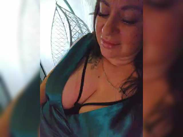 Nikoletta25's BongaCams show and profile