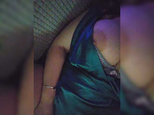 Nikoletta25's BongaCams show and profile