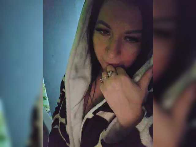 Nikoletta25's BongaCams show and profile