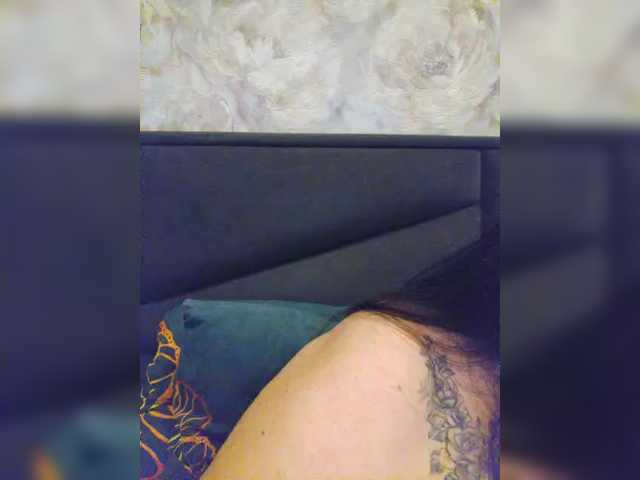 Nikoletta25's BongaCams show and profile