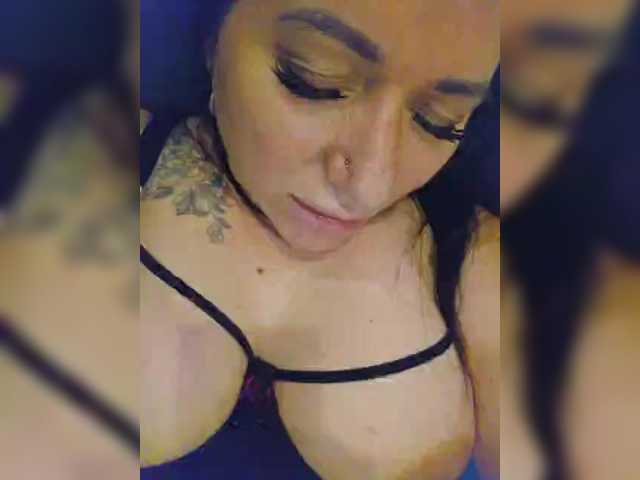 Nikoletta25's BongaCams show and profile