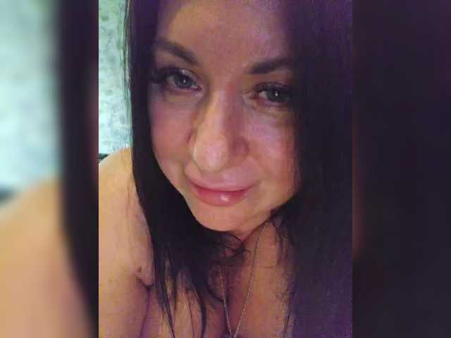 Nikoletta25's BongaCams show and profile