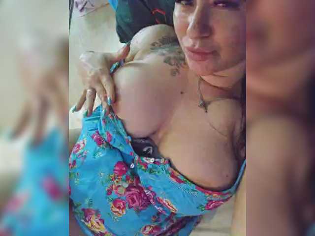 Nikoletta25's BongaCams show and profile