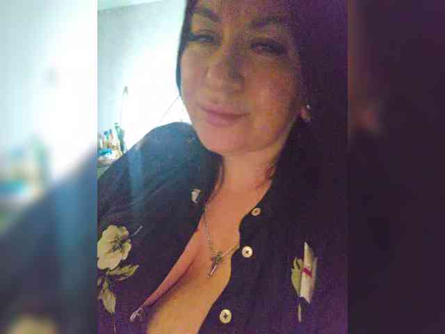 Nikoletta25 Live Webcam on BongaCams