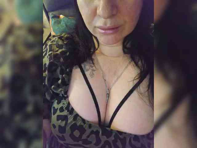 Nikoletta25 Live Webcam on BongaCams