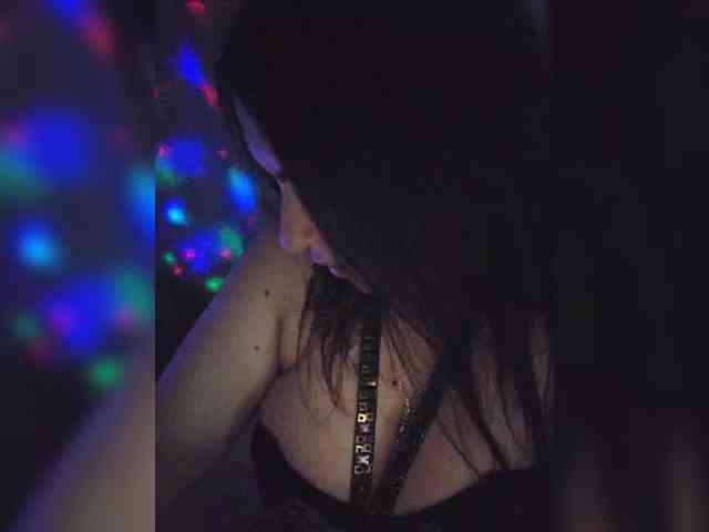 Nikoletta25 Nikoletta25