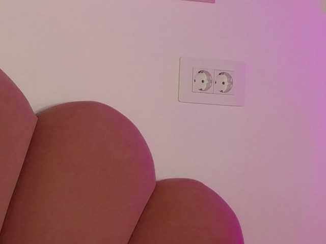 AbbyWhite's BongaCams show and profile