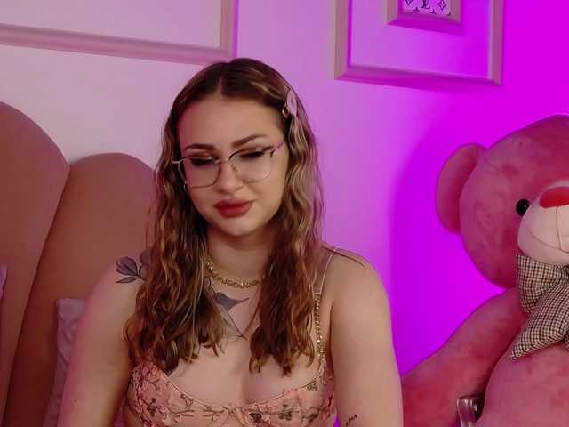 AbbyWhite's BongaCams show and profile