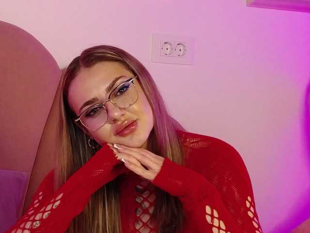 AbbyWhite's BongaCams show and profile