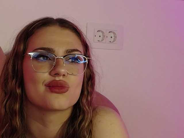 AbbyWhite's BongaCams show and profile