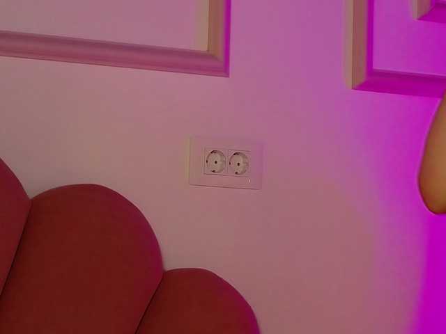 AbbyWhite's BongaCams show and profile