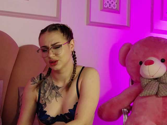 AbbyWhite's BongaCams show and profile