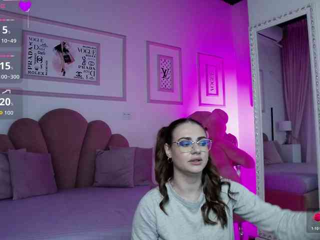 AbbyWhite webcam
