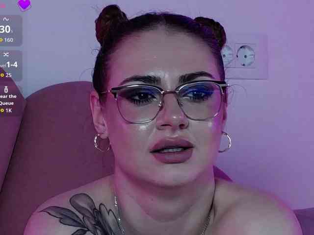 AbbyWhite webcam