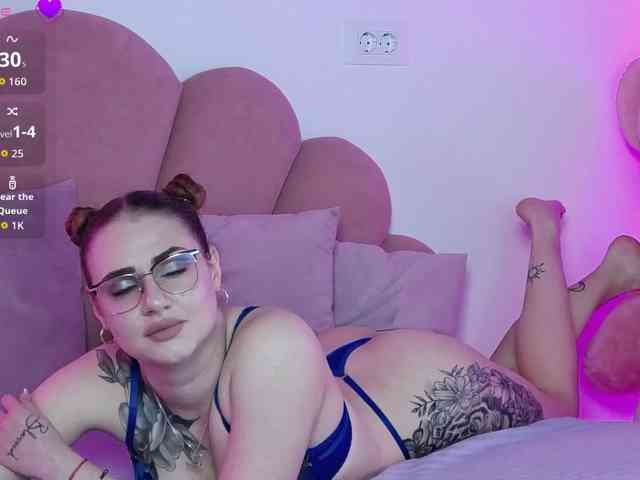 AbbyWhite webcam