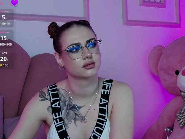 AbbyWhite webcam