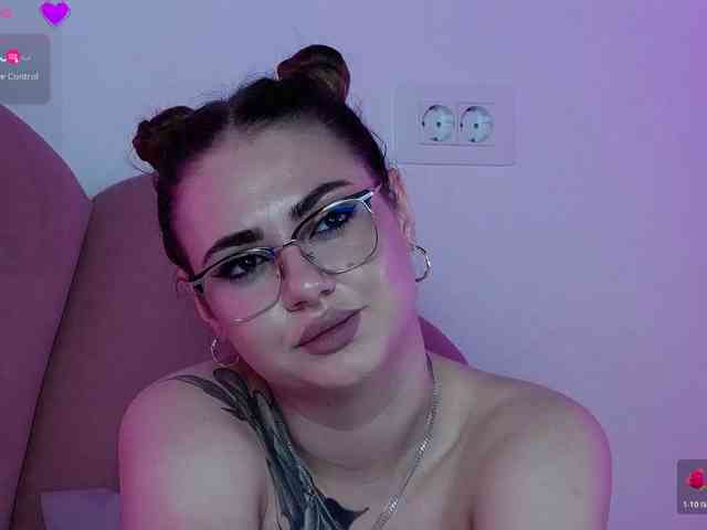 AbbyWhite webcam