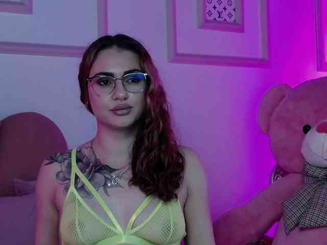AbbyWhite webcam