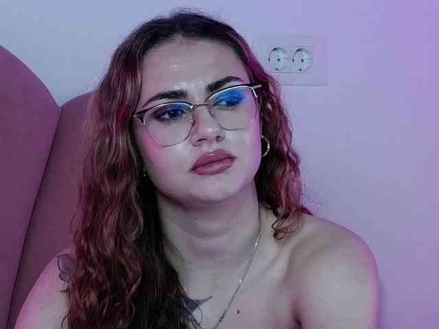AbbyWhite webcam