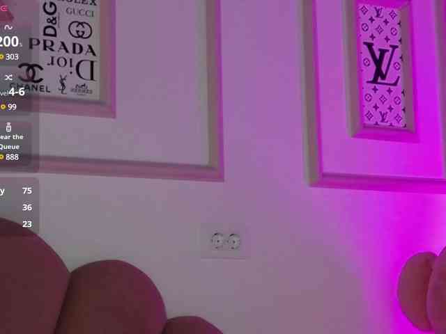 AbbyWhite webcam